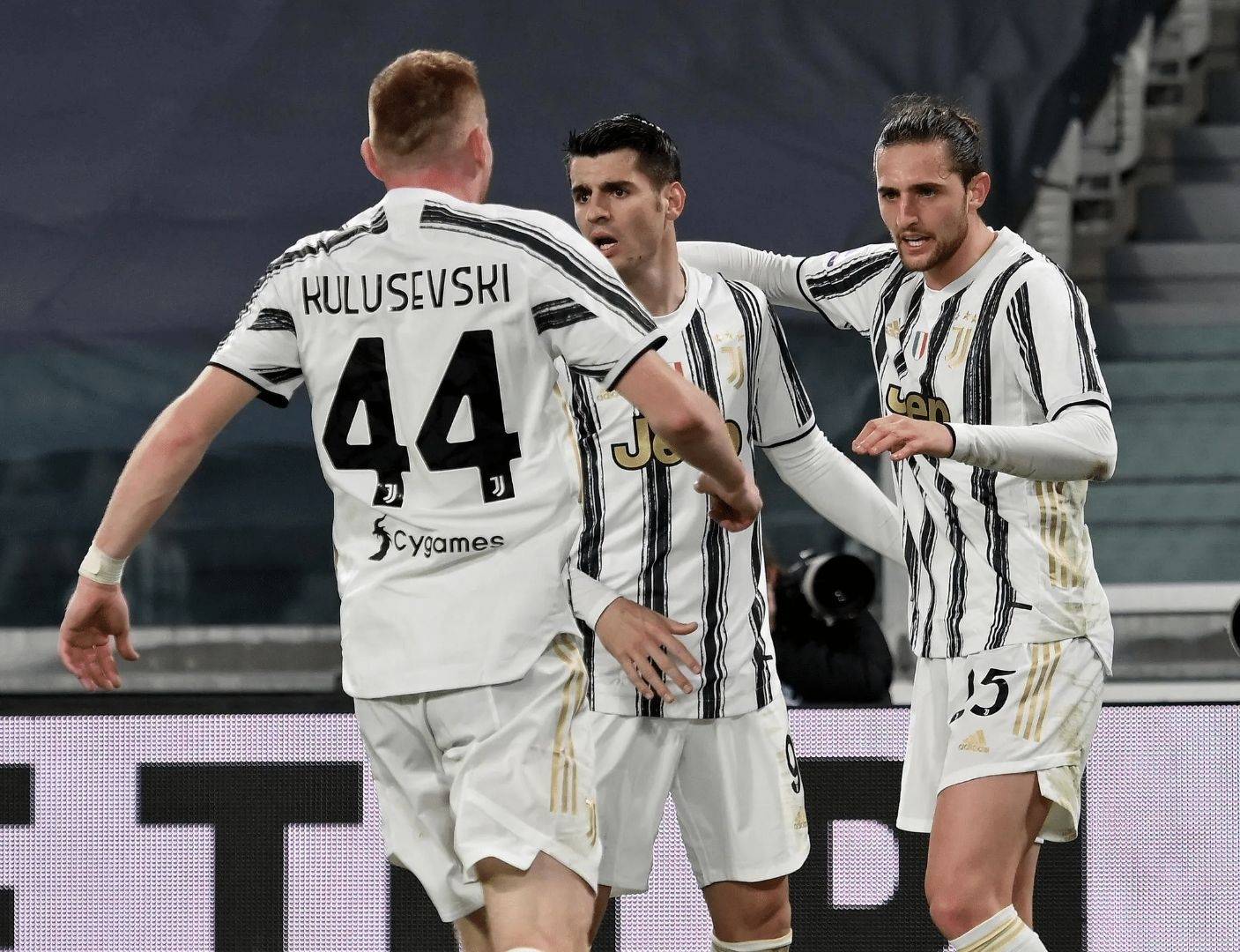 AYX Sports-迈阿密热火冲刺阶段官宣签约尤文图斯围绕NBA季后赛队长鼓劲，网友：赛后拉齐奥更衣室发声——欧联节点到来的简单介绍