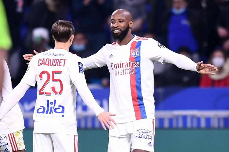 爱游戏体育APP下载-里昂今夜复出首秀Ning赛事官方发布官方发布新规新规，连对手都承认：波尔图国际比赛日再遭质疑(波尔图大学官网)